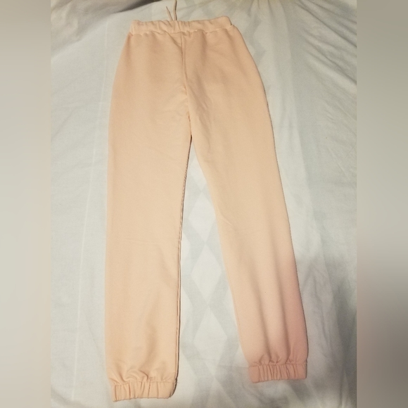 NWT Nasty Gal Collection Cream Crooped Sweateshirt and Joggers Set Size M - Picture 10 of 16